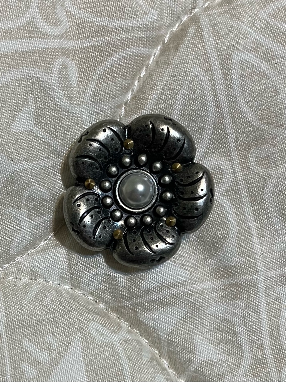 Coach Floral Tea Rose Studded Pearl Pin!